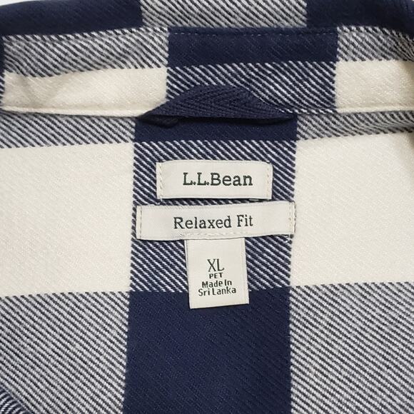 LL Bean Womens Brushed Flannel Shirt Blue Gingham Relaxed Fit Sz XLP Pockets - Picture 5 of 11